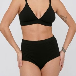 NWOT 2pk OrganicBasics Super High Rise Underwear
